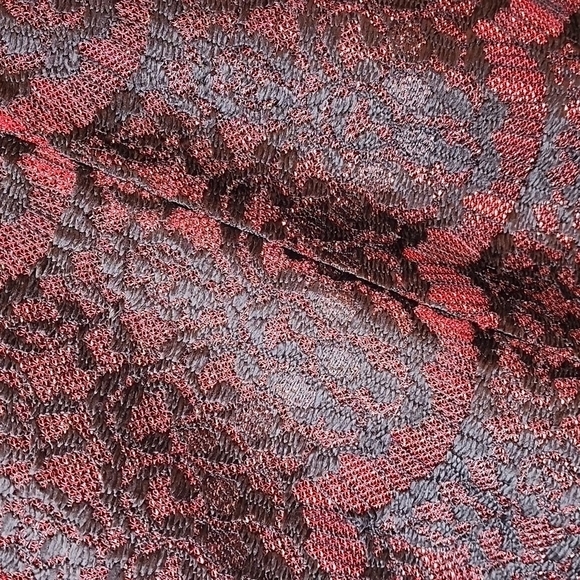 KENSIE metallic red and black dress. Size 6 - Picture 5 of 6